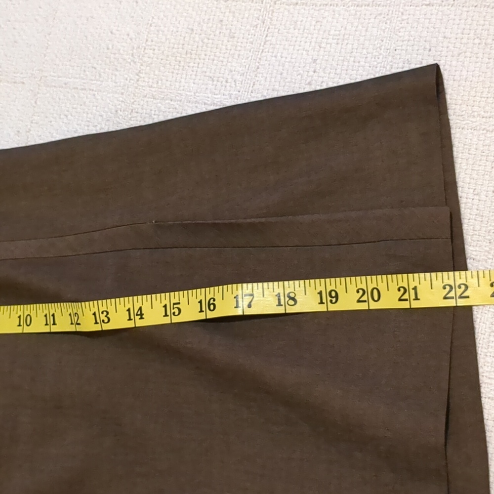 Classic Women's Brown Pencil Skirt - Tailored Professional Look - Picture 13 of 13